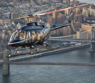 Brooklyn Bridge - Manhattan Bridge - helicopter - close up